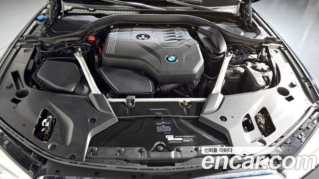 BMW 5 Series 2019 — ფოტო 6/20