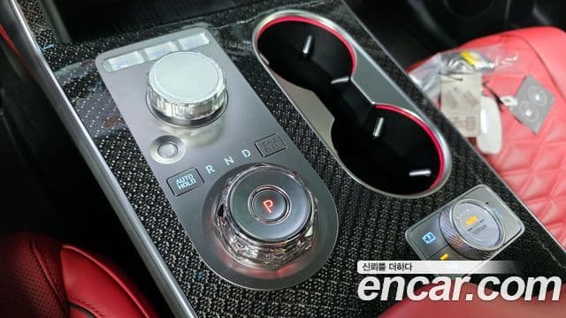 Genesis GV80 Coupe 2024 — Фото 9/20