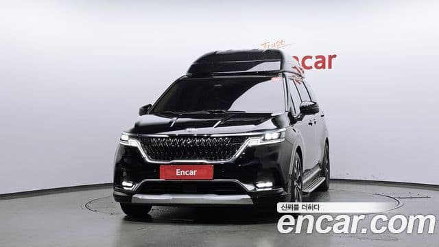 Kia Carnival 2021 — ფოტო 3/20