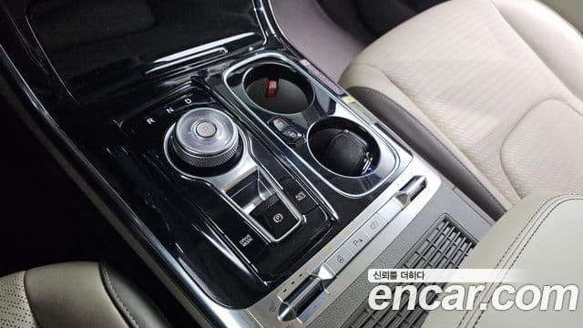 Kia Carnival 2021 — ფოტო 9/20