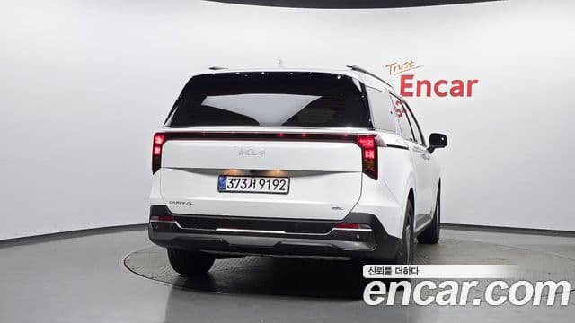 Kia Carnival 2024 — Şəkil 4/20