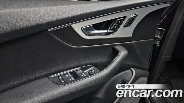 Audi Q7 2019 — Фото 17/20