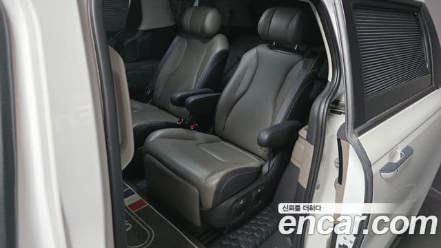 Kia Carnival 2024 — Şəkil 11/20