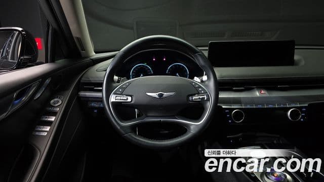 Genesis Electrified G80 2023 — Şəkil 12/20