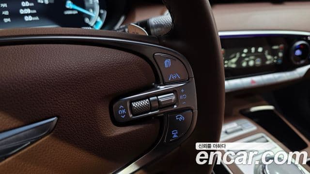 Genesis GV70 2022 — Şəkil 14/20