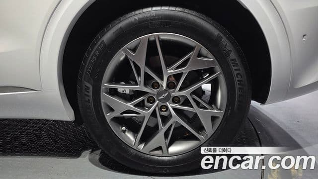Genesis GV70 2022 — Photo 3/31