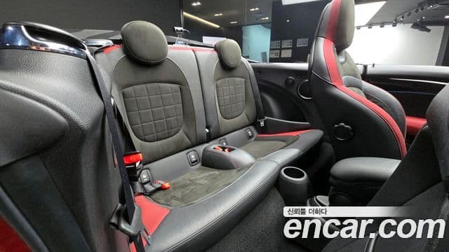 Mini Cooper S Convertible 2019 — Şəkil 11/20