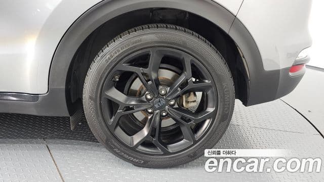 Kia Sportage The Bold 2020 — ფოტო 14/35