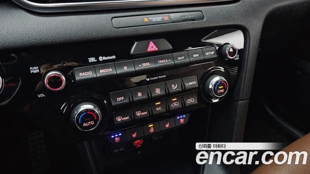 Kia Sportage The Bold 2020 — ფოტო 27/35