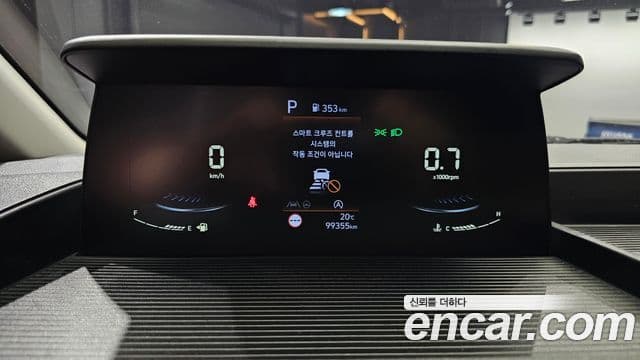 Hyundai Staria 2022 — Фото 8/20