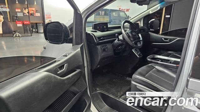 Hyundai Staria 2022 — Фото 10/20