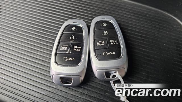 Hyundai Staria 2022 — Фото 18/20