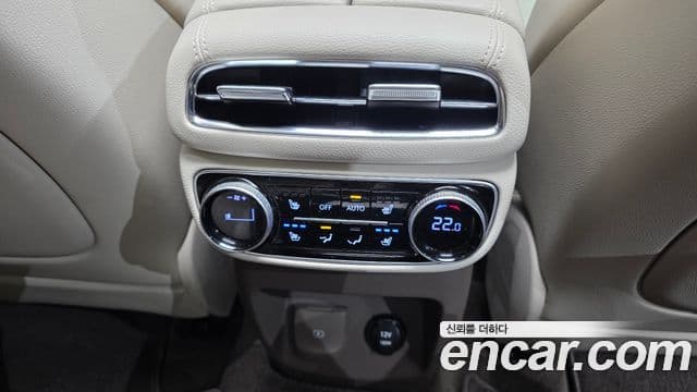 Genesis GV80 2023 — Photo 6/20