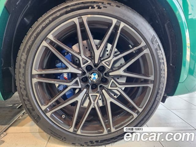 BMW X5M 2025 — Photo 13/14