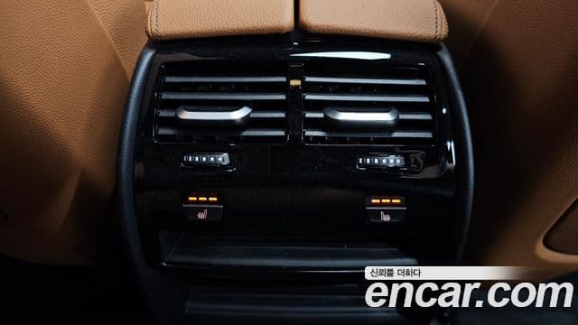 BMW 5 Series 2022 — Photo 11/36