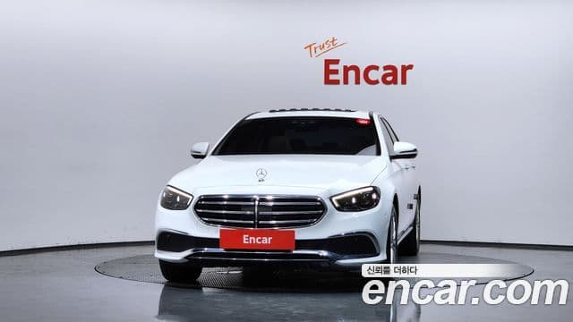 Mercedes-Benz E-Class 2023 — ფოტო 3/20