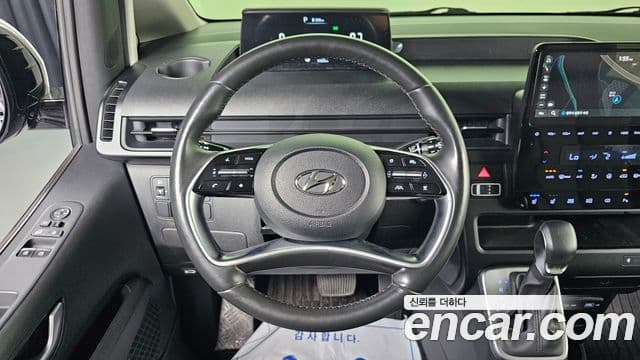 Hyundai Staria 2022 — ფოტო 15/20