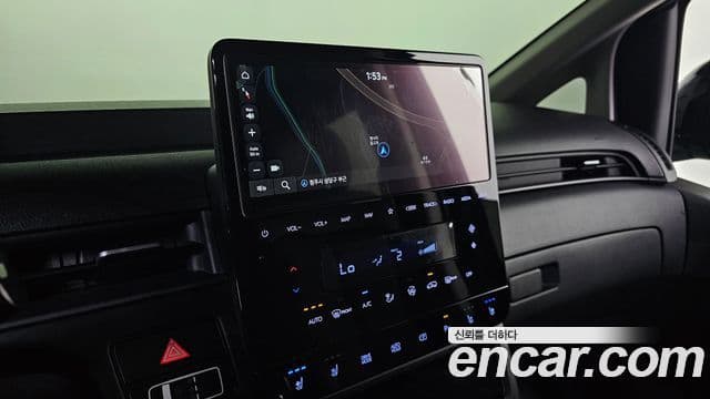 Hyundai Staria 2022 — ფოტო 16/20