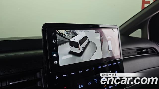 Hyundai Staria 2022 — ფოტო 17/20