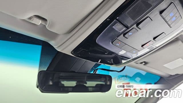 Hyundai Staria 2022 — ფოტო 19/20