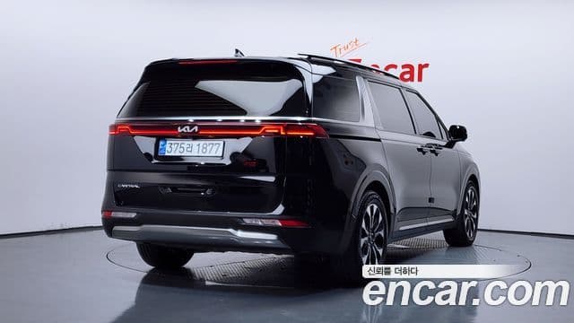 Kia Carnival 2022 — Фото 2/20