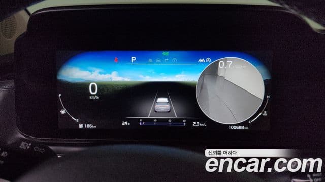 Kia Carnival 2022 — Фото 8/20