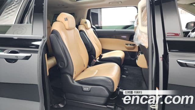 Kia Carnival 2022 — Фото 11/20