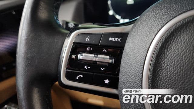 Kia Carnival 2022 — Фото 16/20