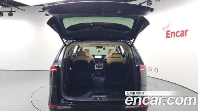 Kia Carnival 2022 — Фото 20/20