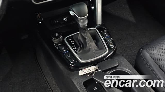 Kia Seltos 2020 — ფოტო 9/20