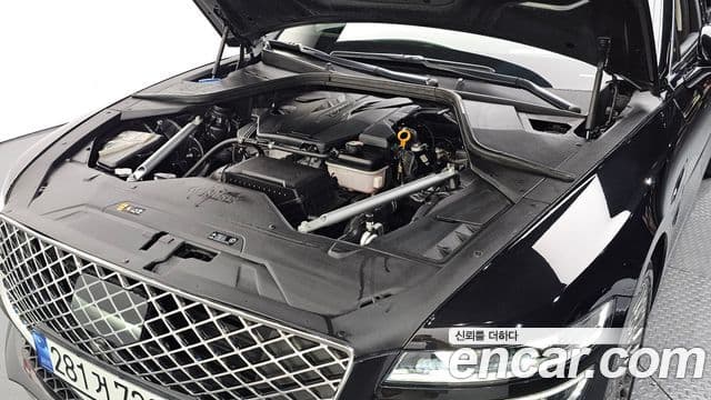 Genesis Electrified G80 2023 — ფოტო 6/20