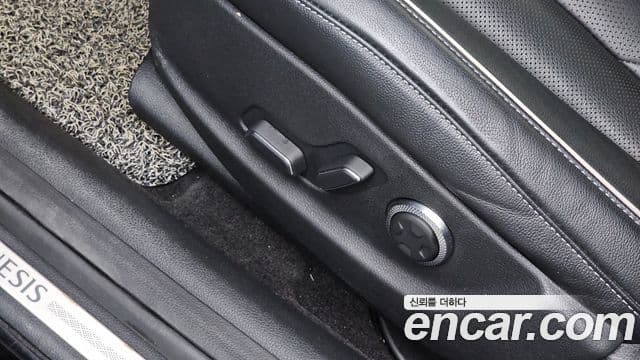 Genesis Electrified G80 2023 — ფოტო 16/20