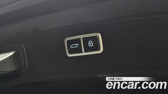 Genesis Electrified G80 2023 — ფოტო 18/20
