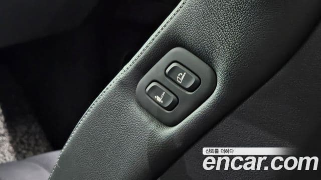 Genesis G80 2023 — Photo 5/34