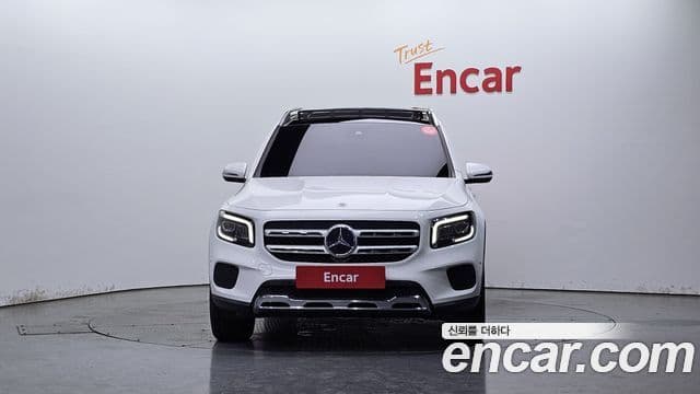 Mercedes-Benz GLB-Class 2021 — ფოტო 3/20