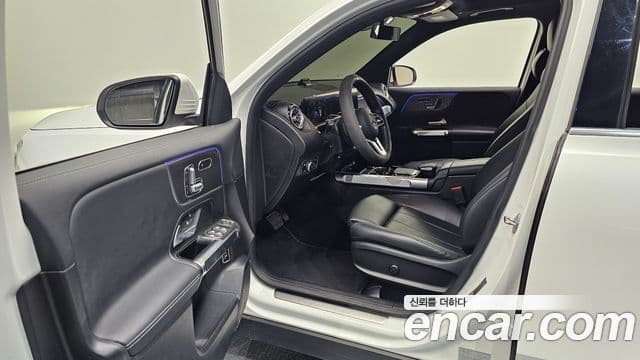Mercedes-Benz GLB-Class 2021 — ფოტო 10/20