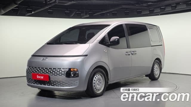 Hyundai Staria 2022 — Şəkil 1/20