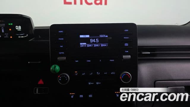 Hyundai Staria 2022 — Şəkil 13/20
