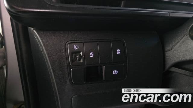 Hyundai Staria 2022 — Şəkil 16/20