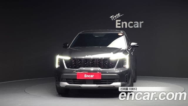 Kia Sorento 2023 — Фото 3/20