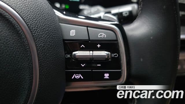 Kia Sorento 2023 — ფოტო 22/30