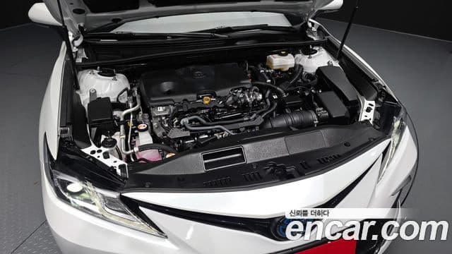 Toyota Camry 2024 — Şəkil 8/30