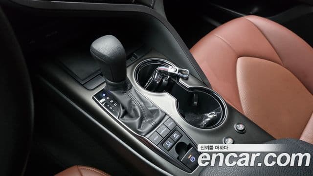 Toyota Camry 2024 — Şəkil 29/30