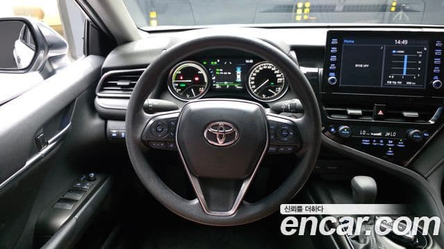 Toyota Camry 2024 — Şəkil 12/30