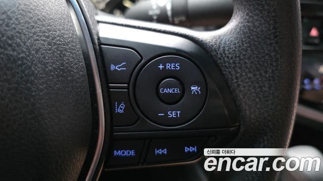 Toyota Camry 2024 — Şəkil 17/30
