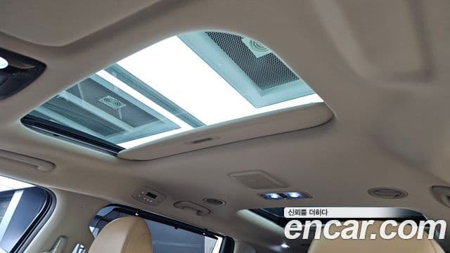 Kia Carnival 2021 — Şəkil 17/20