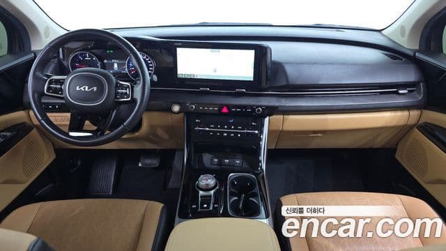 Kia Carnival 2023 — ფოტო 7/20