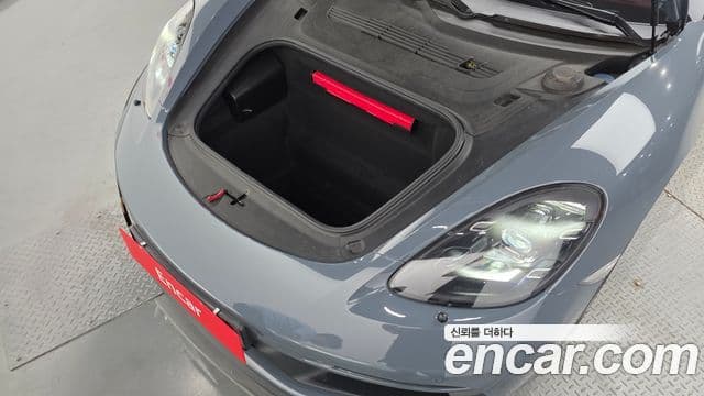 Porsche 718 Cayman 2018 — Şəkil 17/20