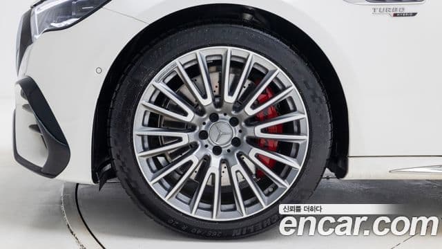 Mercedes-Benz E-Class 2025 — Фото 4/20
