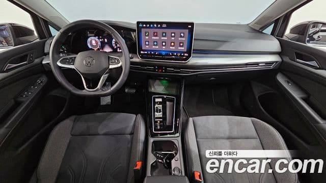 Volkswagen Golf 2025 — ფოტო 7/20